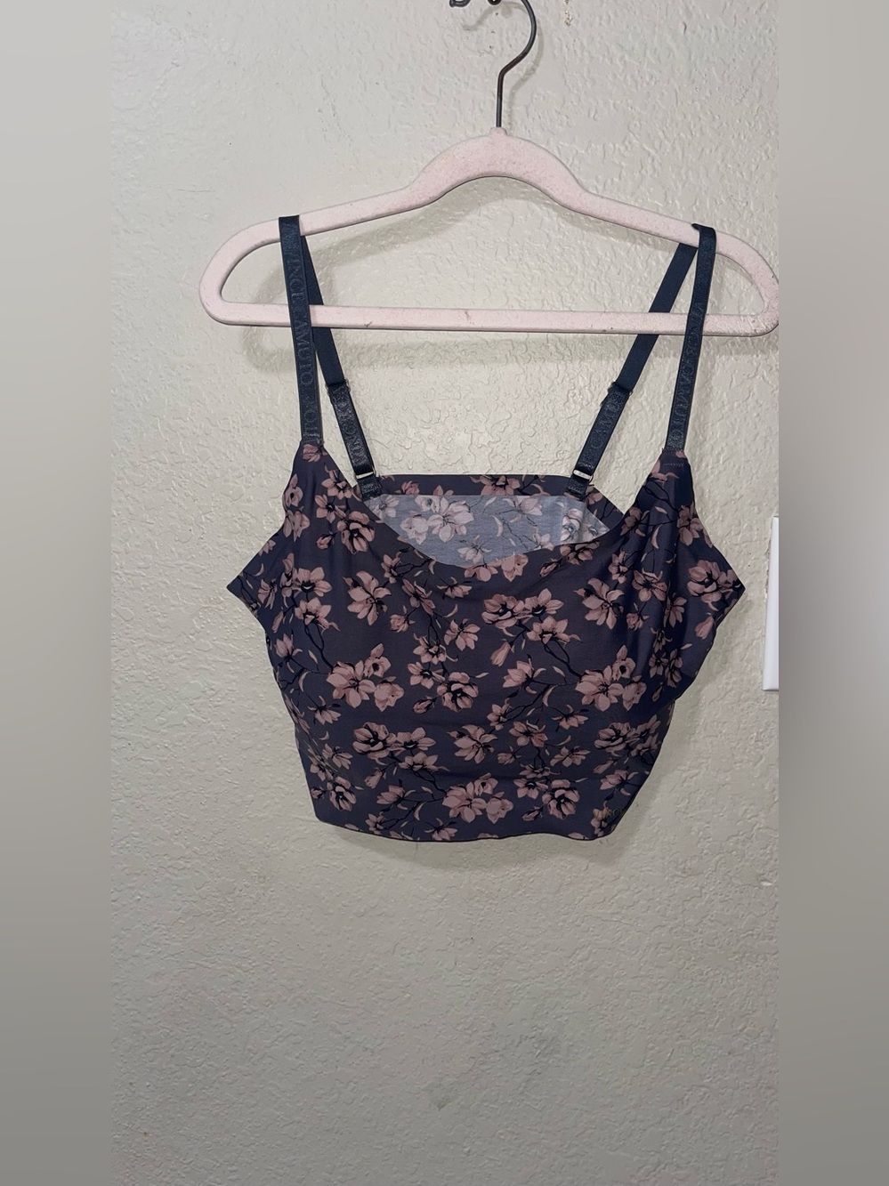 Vince Camuto NWOT Navy Floral Wire Free Bra with Pink Flowers